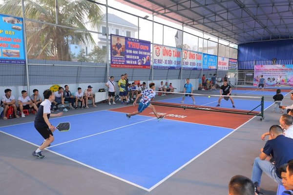 Tin chuyển nhượng tối 21